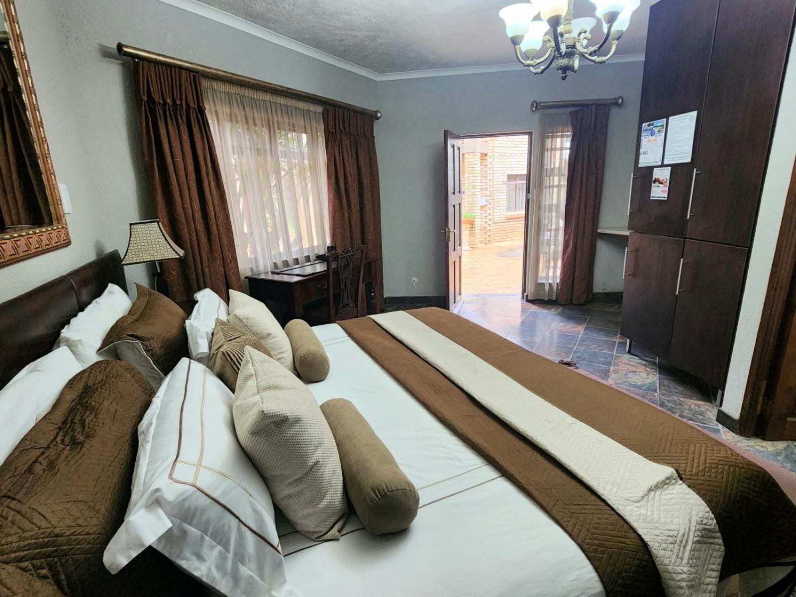 Goodnight Guest Lodge ヨハネスブルグ エクステリア 写真