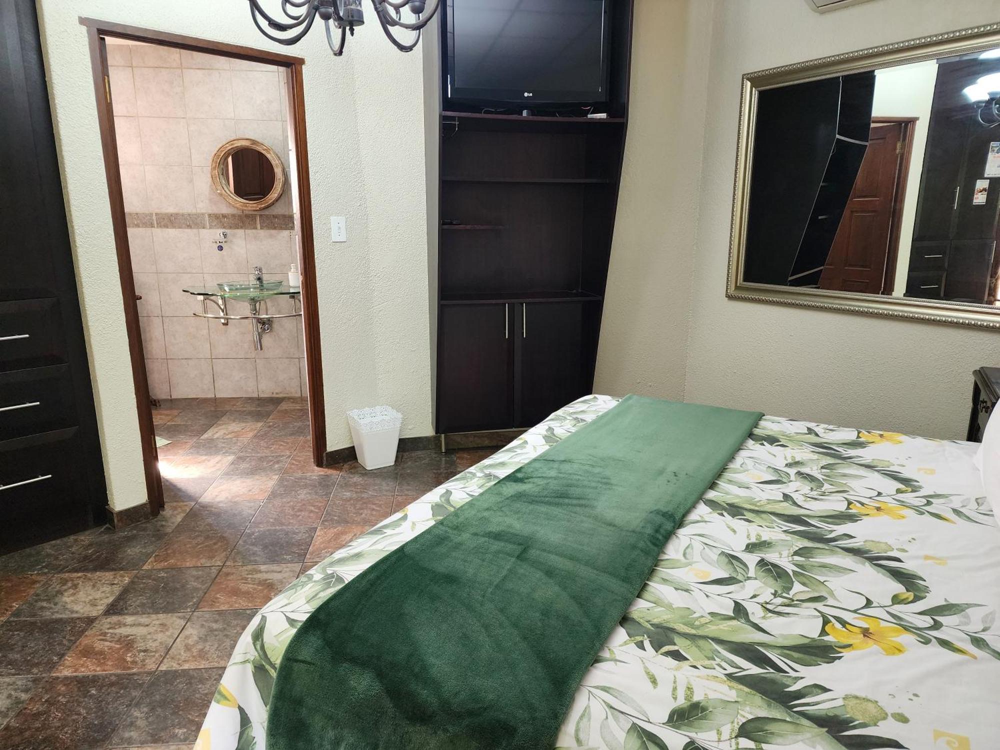 Goodnight Guest Lodge ヨハネスブルグ エクステリア 写真